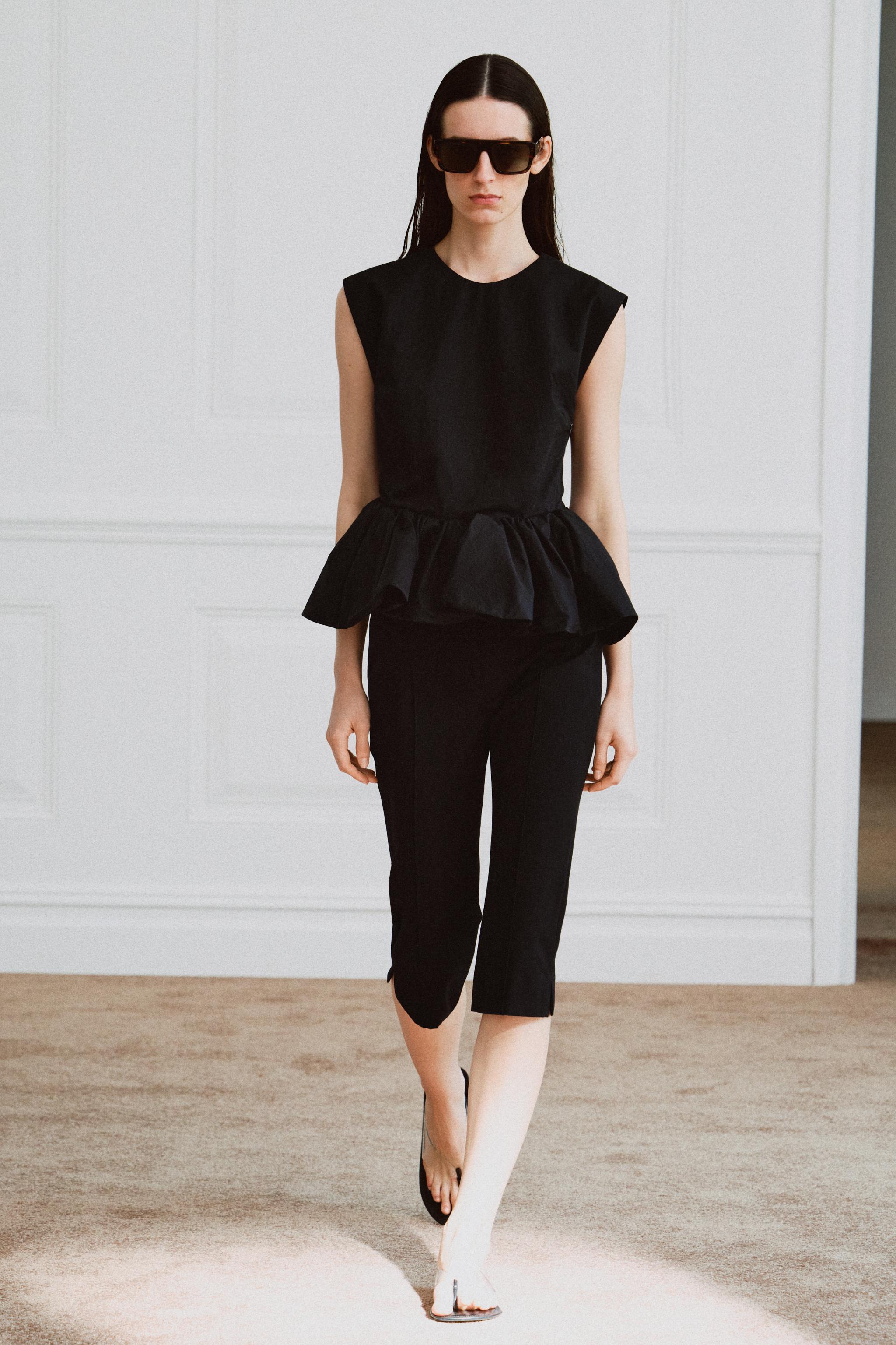 TOP PEPLUM SANS MANCHES ZW COLLECTION